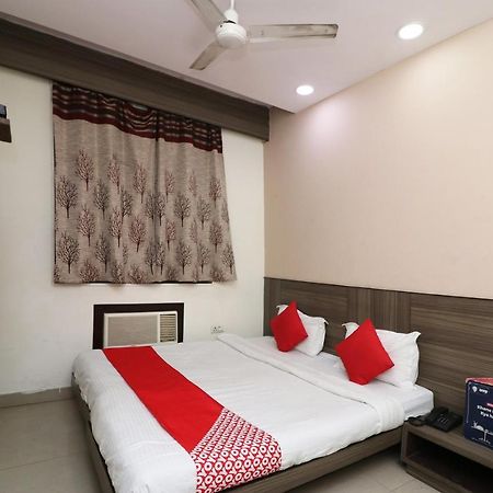OYO 18753 Hotel Glance Inn Nuova Delhi Esterno foto