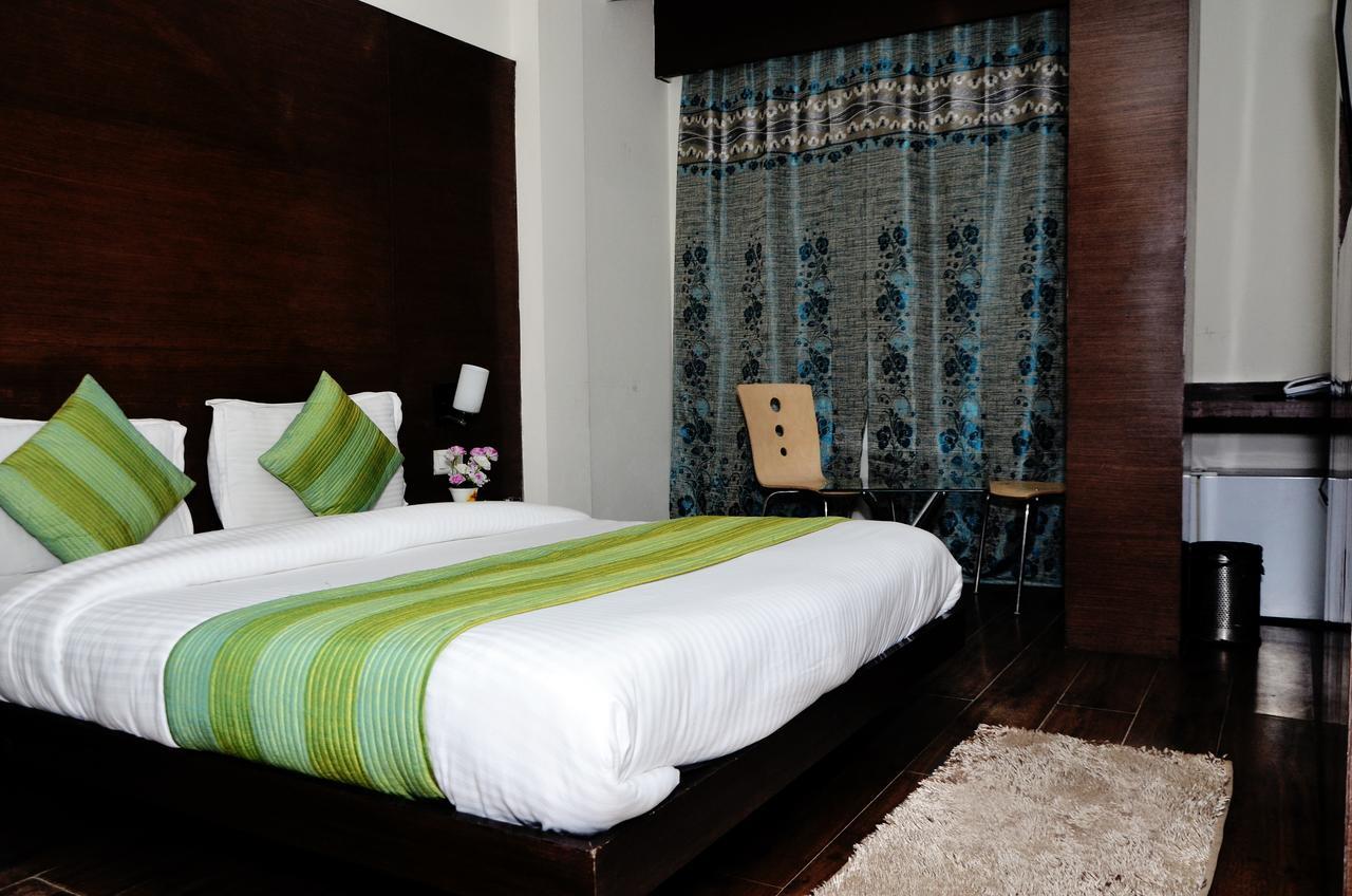 OYO 18753 Hotel Glance Inn Nuova Delhi Esterno foto