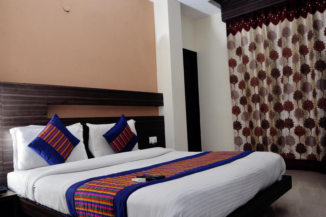 OYO 18753 Hotel Glance Inn Nuova Delhi Esterno foto