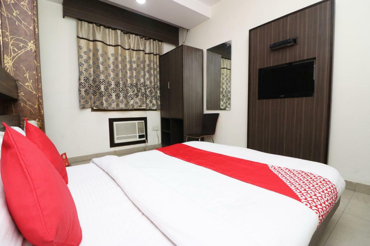 OYO 18753 Hotel Glance Inn Nuova Delhi Esterno foto